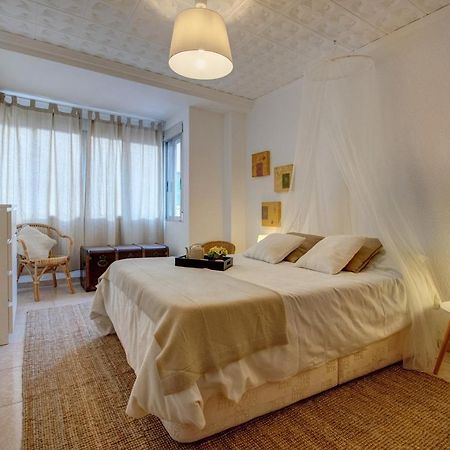 Beds & Breaks Desplat Apartment Valencia Bagian luar foto