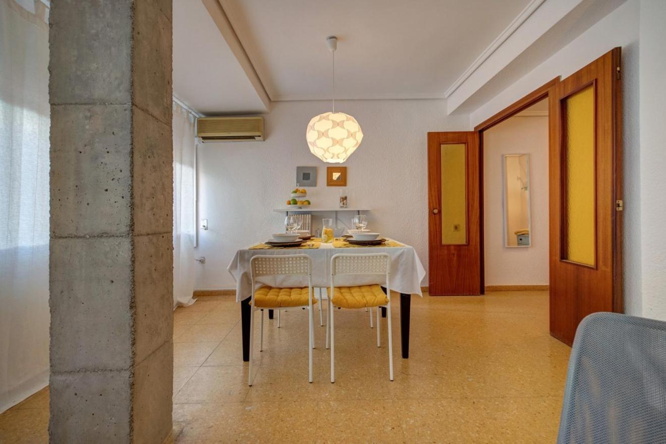 Beds & Breaks Desplat Apartment Valencia Bagian luar foto